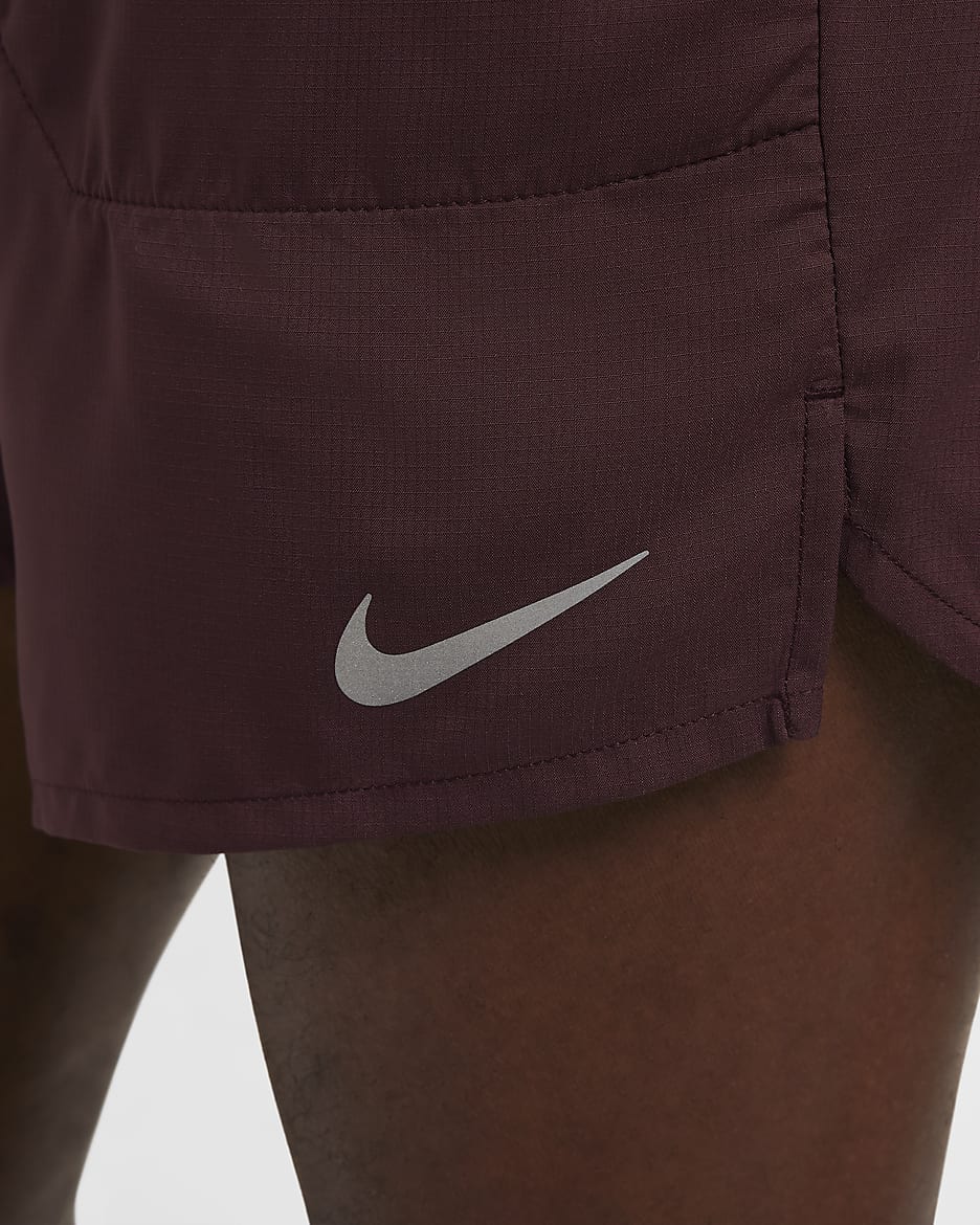 Nike woven logo shorts burgundy best sale